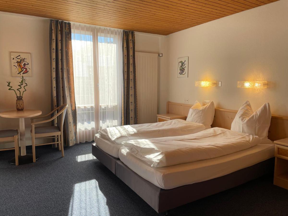 Dinh Residence Zweisimmen Exteriör bild