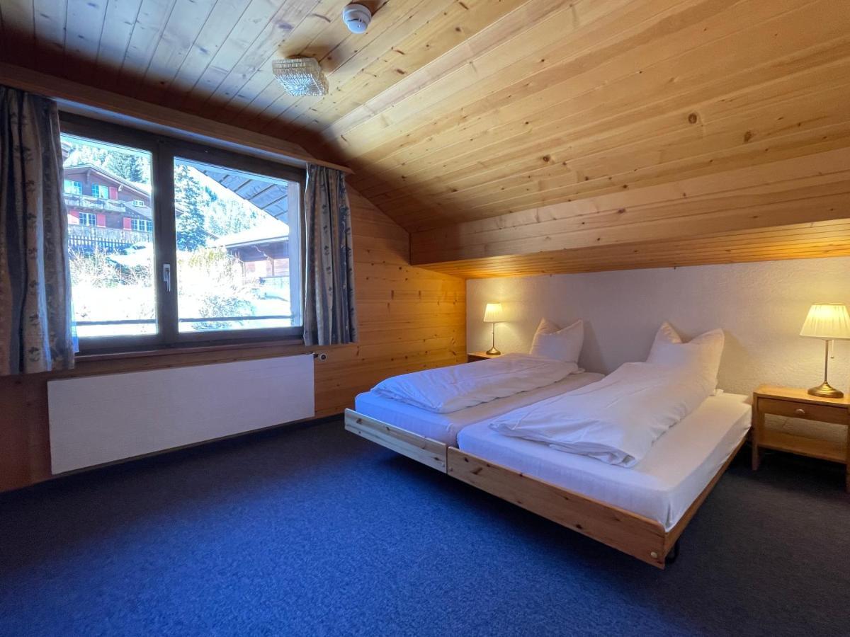 Dinh Residence Zweisimmen Exteriör bild